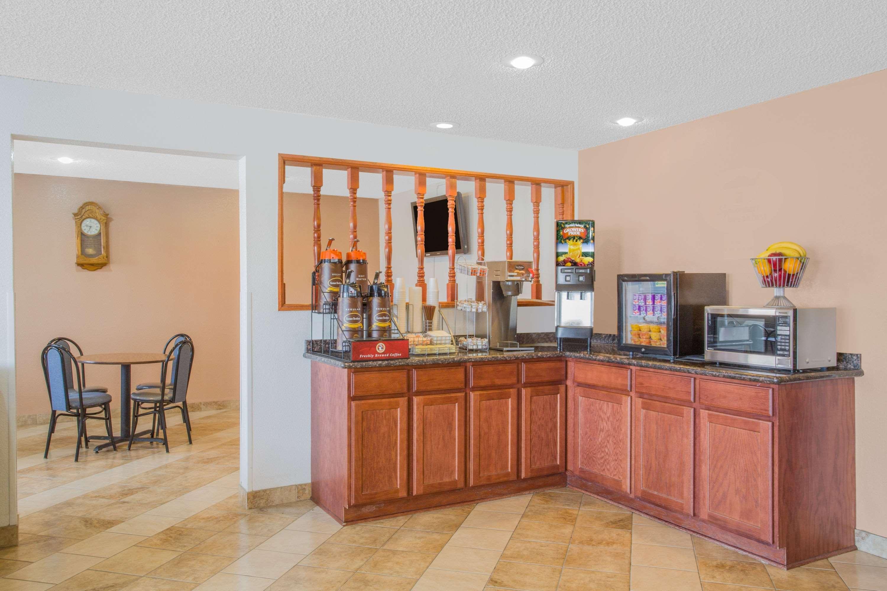 Super 8 by Wyndham Winnemucca NV Zewnętrze zdjęcie