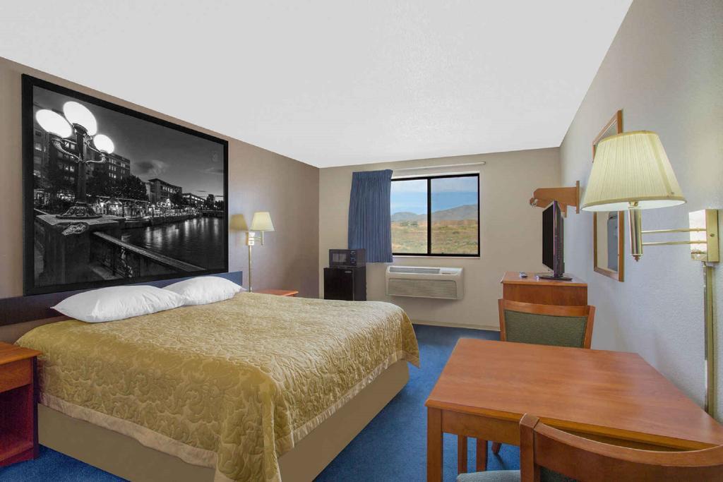 Super 8 by Wyndham Winnemucca NV Zewnętrze zdjęcie